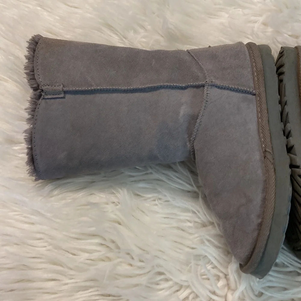 UGG Bailey Boots size W3.5 very good condition see pictures and video